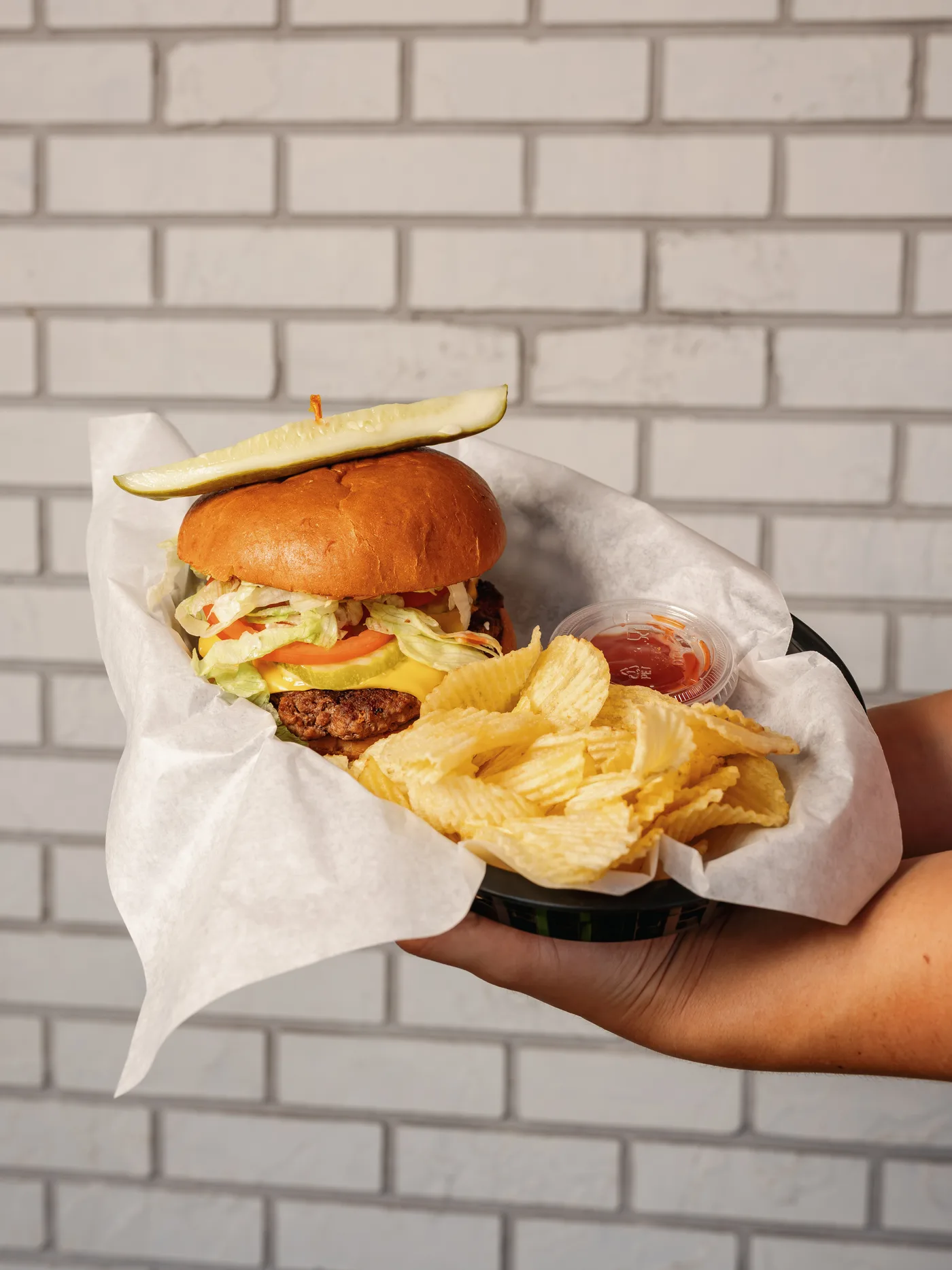 Cheeseburger basket with chips at Campbell's Dairyland