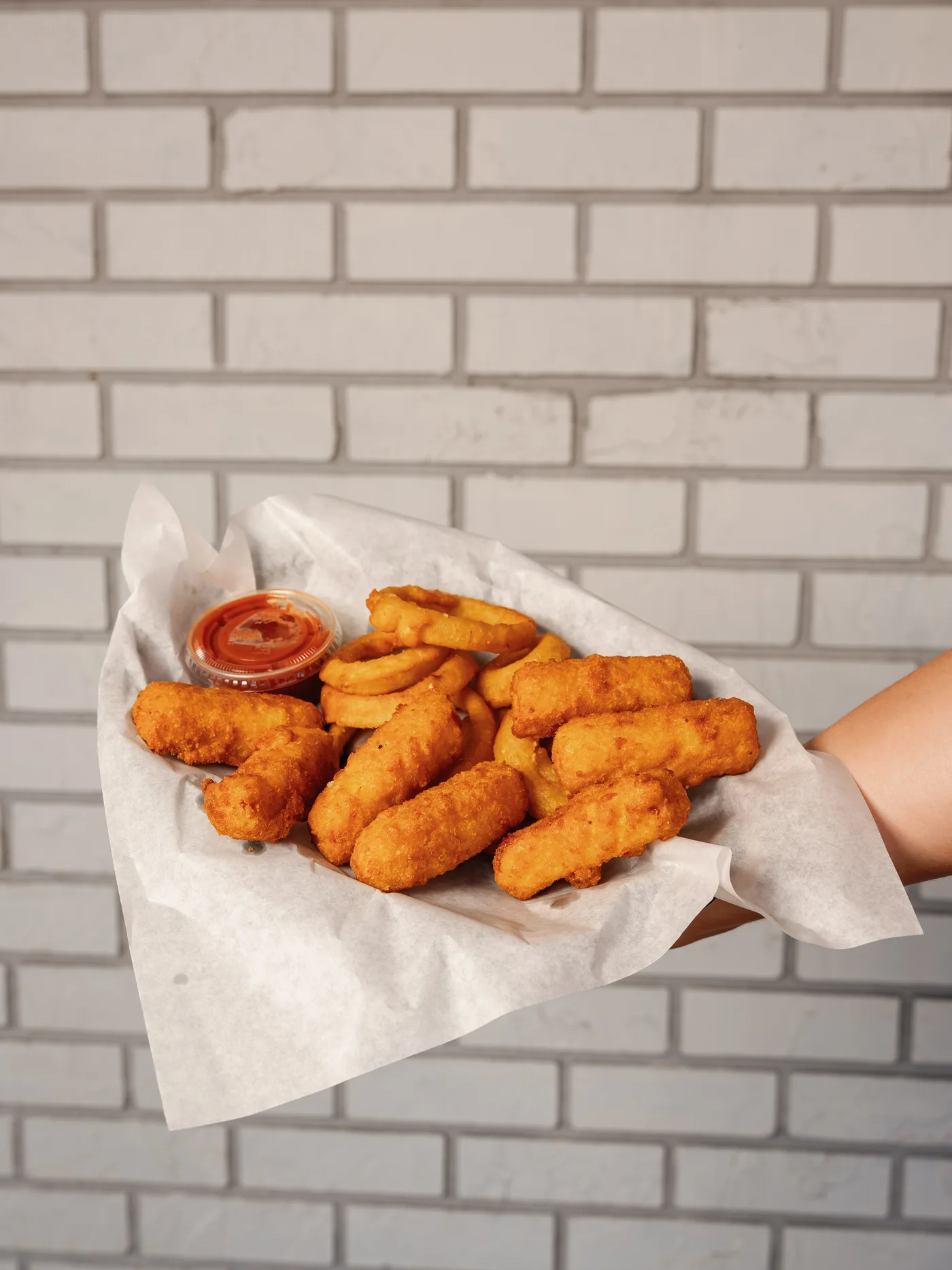 Mozzarella sticks and onion rings at Campbell's Dairyland